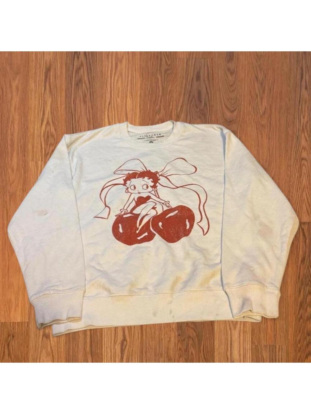 Vintage Inspired Betty Boop Women's White and Cream Sweatshirt